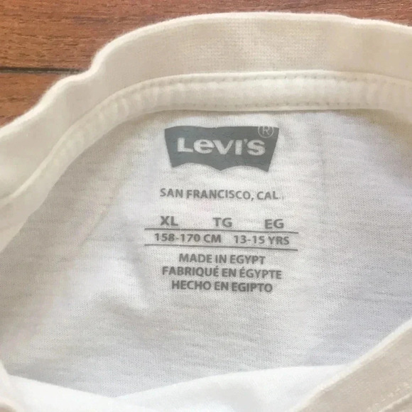 Levi’s short sleeves shirt - Picture 3 of 4